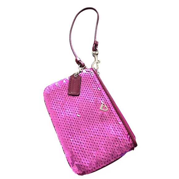 Coach Poppy Sequin Sweetheart Wristlet With Box Included - Picture 3 of 8